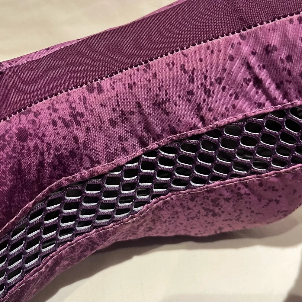 Cabeau Evolution Cool Memory Foam Travel Neck Pillow - Picture 7 of 8